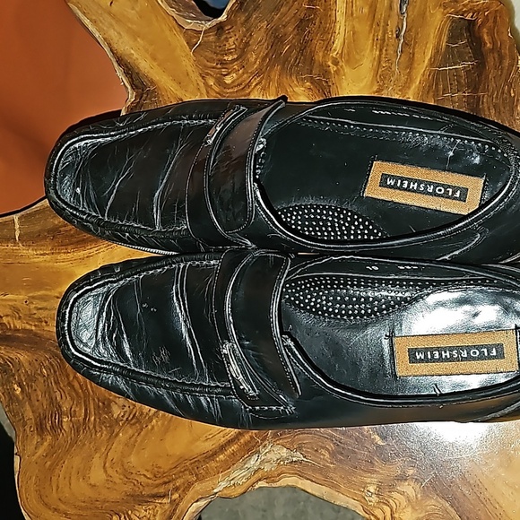 Men's Florshiem-black leather dress shoes. Size 12. Great condition - Picture 8 of 8